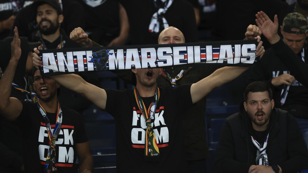 Paris saint 2024 germain fans